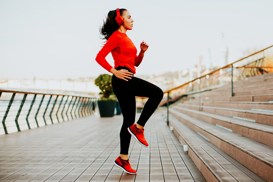 Rutinas de ejercicio para mujeres: combina tu ropa deportiva con los m